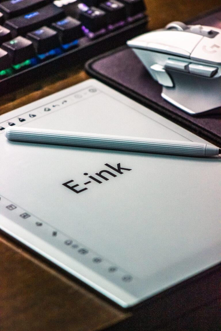 E-ink tablet